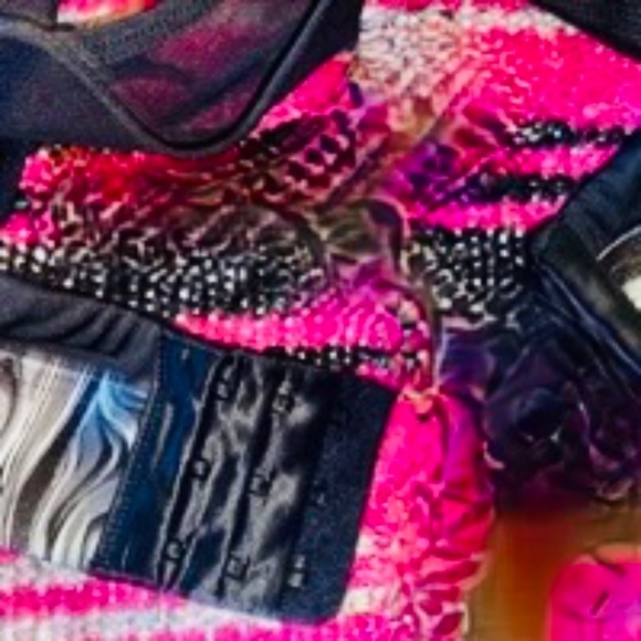 42G Adore Me Sports Bra - Picture 3 of 4